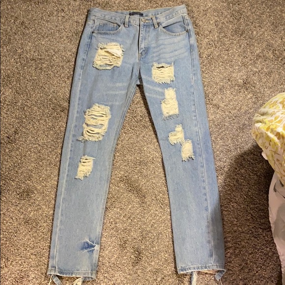 Brandy Melville Distressed Boyfriend Jean Size S - Picture 6 of 9